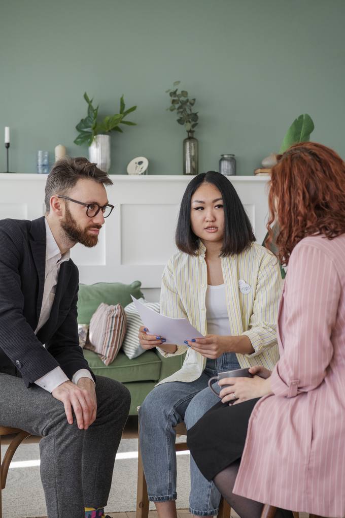 Family in a counselling session for support with a loved one's alcohol addiction in London